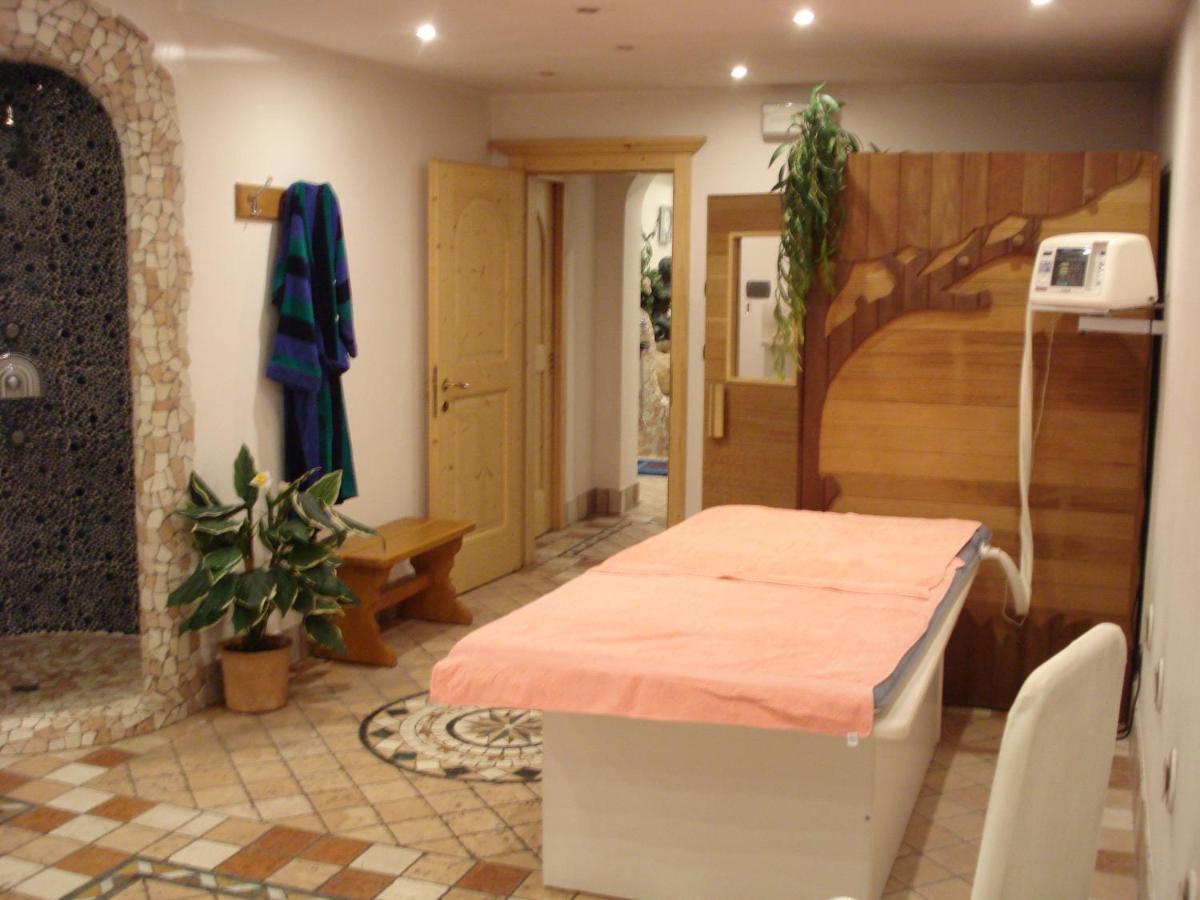 Residence Holiday Pozza di Fassa Dış mekan fotoğraf