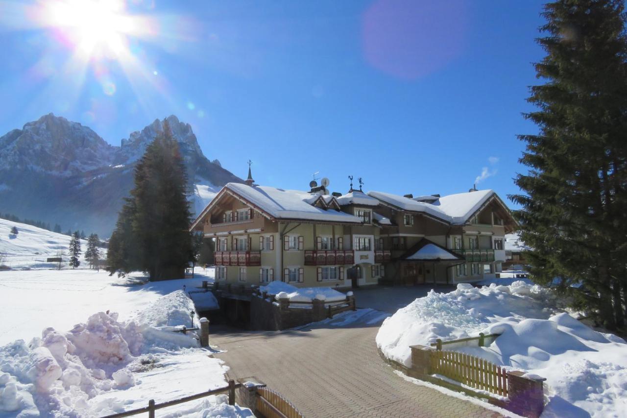 Residence Holiday Pozza di Fassa Dış mekan fotoğraf
