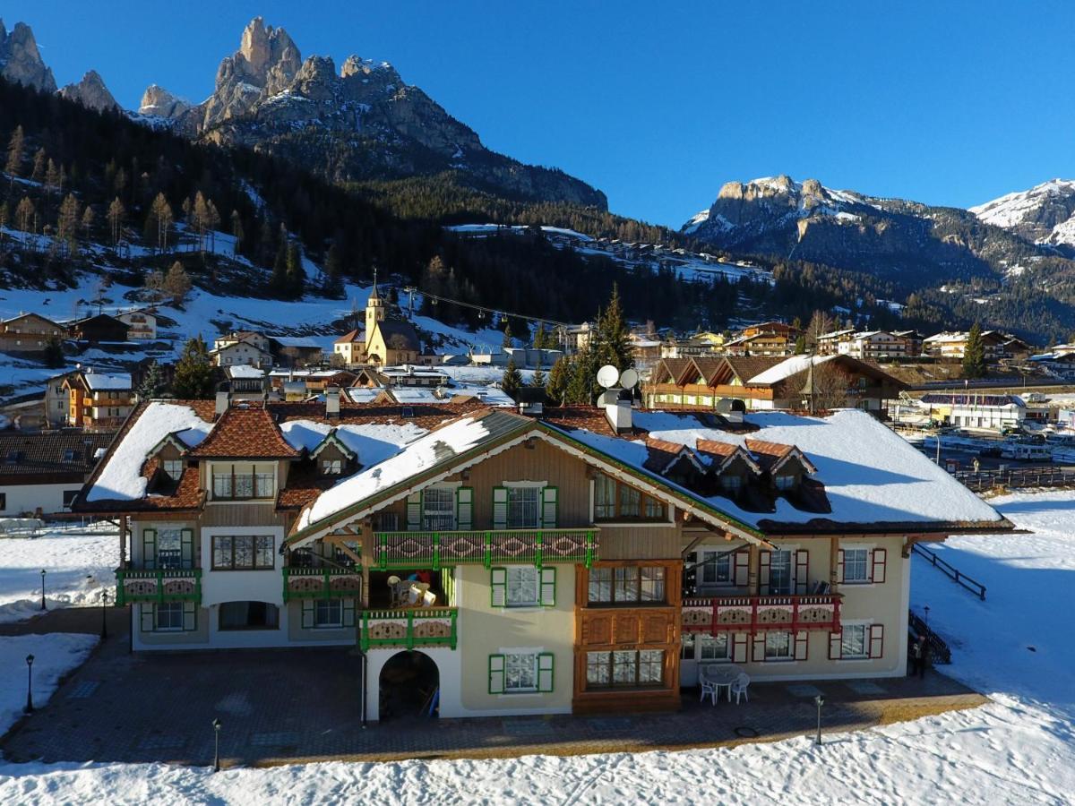 Residence Holiday Pozza di Fassa Dış mekan fotoğraf