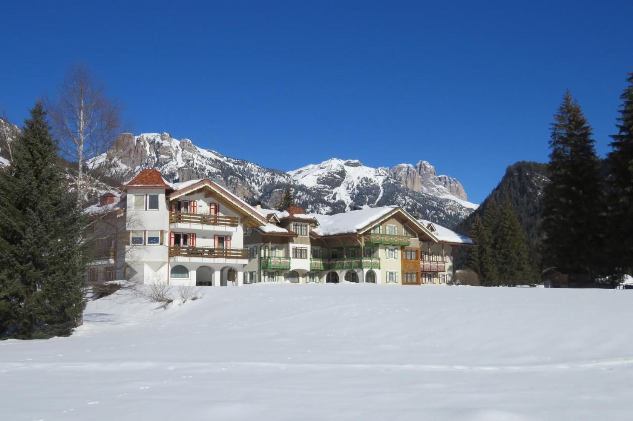 Residence Holiday Pozza di Fassa Dış mekan fotoğraf
