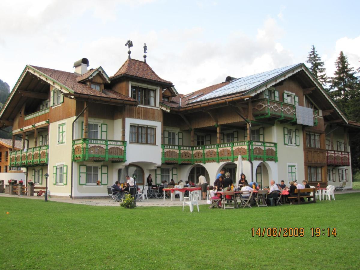 Residence Holiday Pozza di Fassa Dış mekan fotoğraf